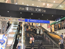 福岡天神店の道順1